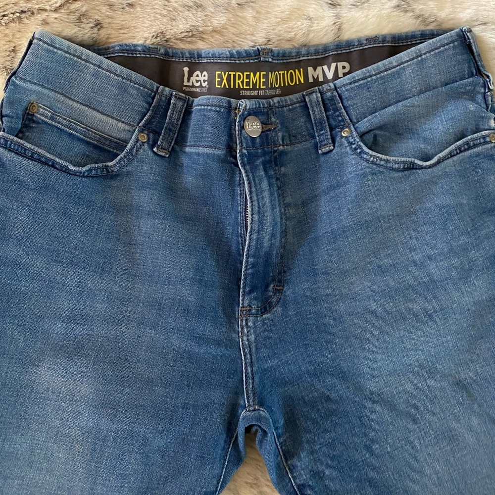 Lee extreme motion jeans